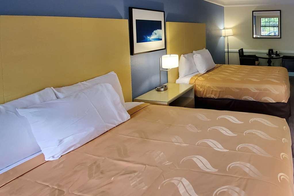 Quality Inn Хамптън Стая снимка