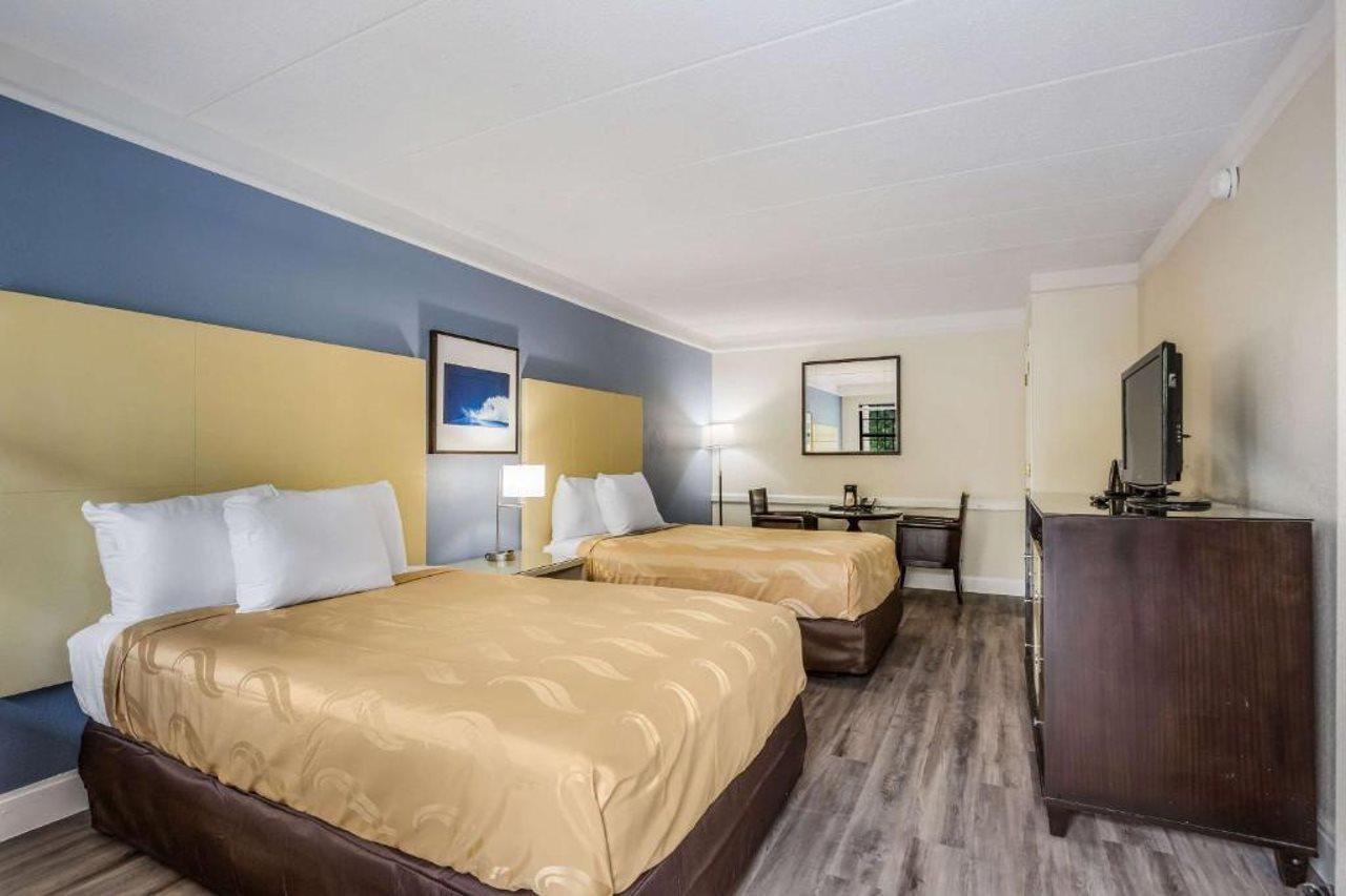 Quality Inn Хамптън Екстериор снимка